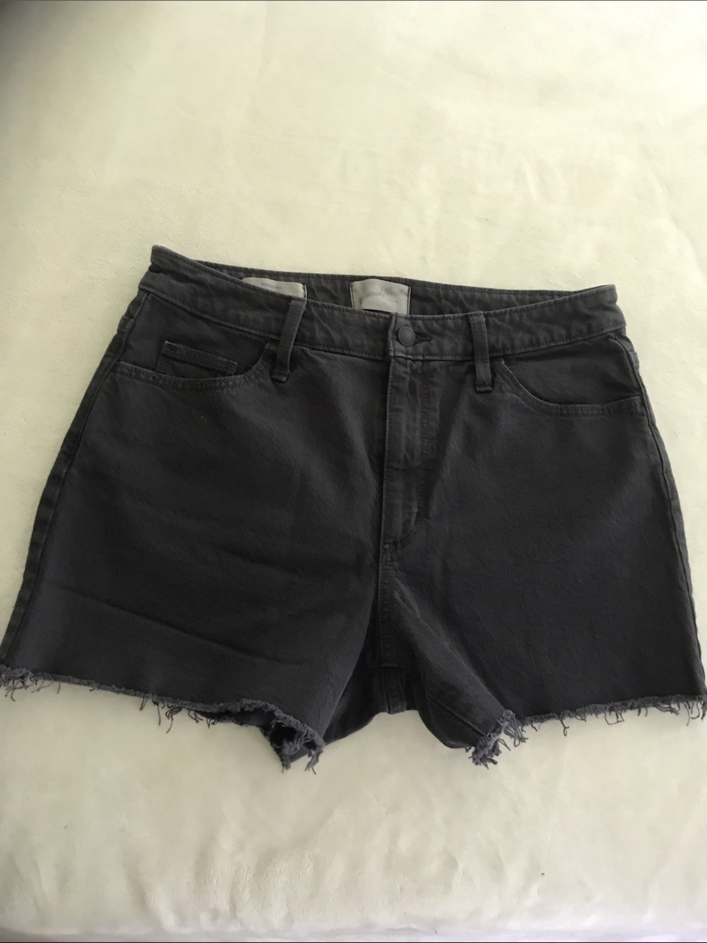 UNIVERSAL THREADS CUT OFF SHORTS WASHED BLACK DENIM SIZE 8/29